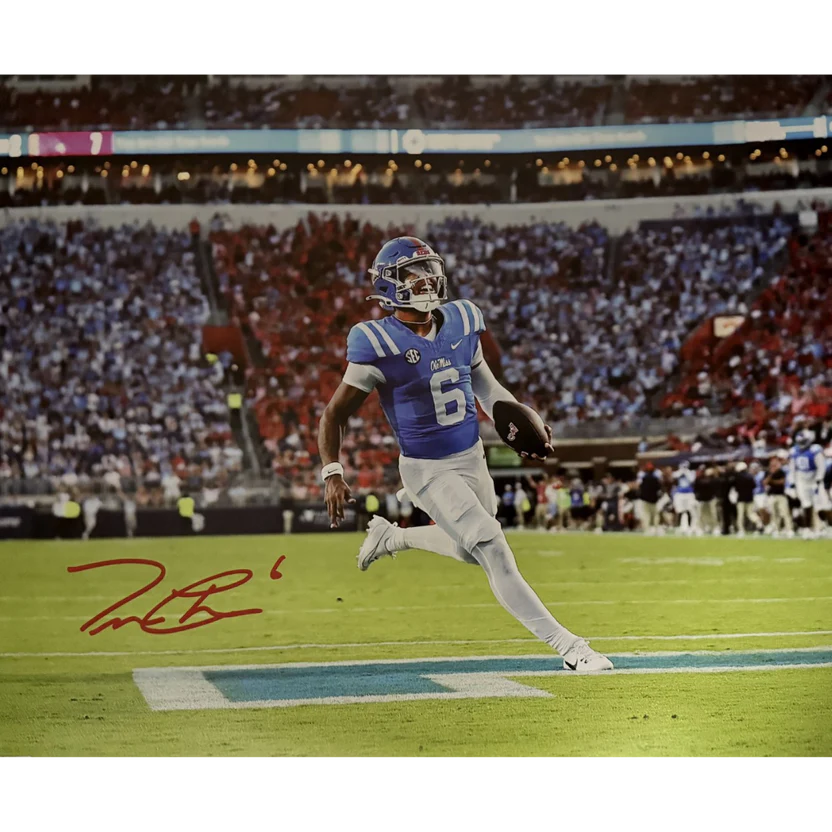 Trinidad Chambliss Autograph Signing