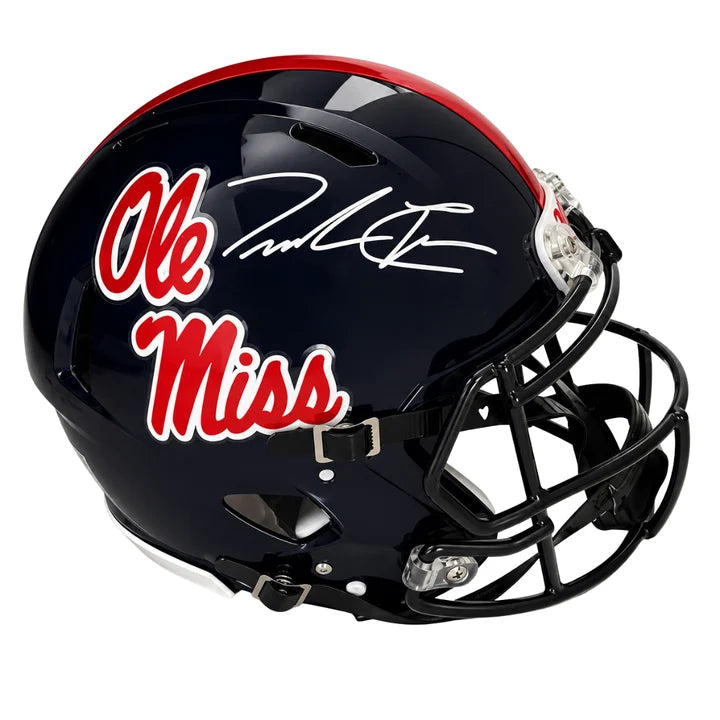 Trinidad Chambliss Autograph Signing